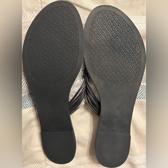 Tory Burch Sienna Thong Sandals - Picture 4 of 5